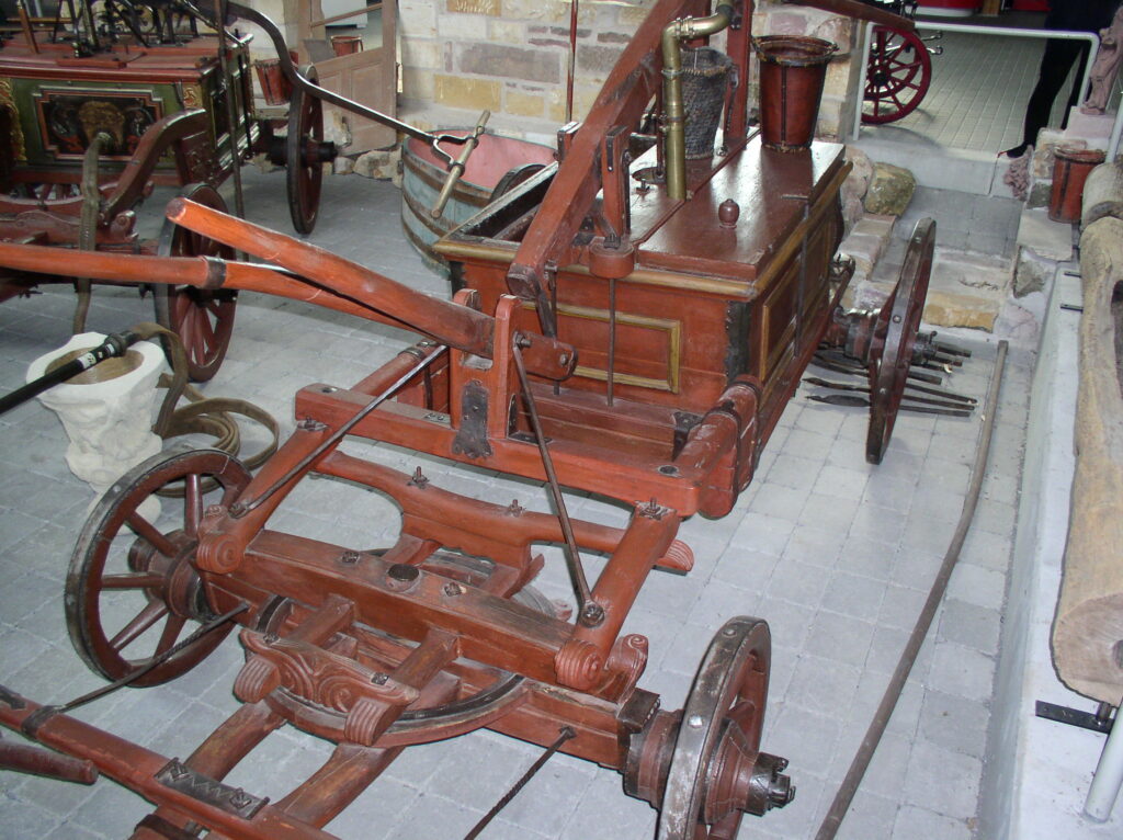 Meilenstein: Handdruckspritze, Baujahr 1624